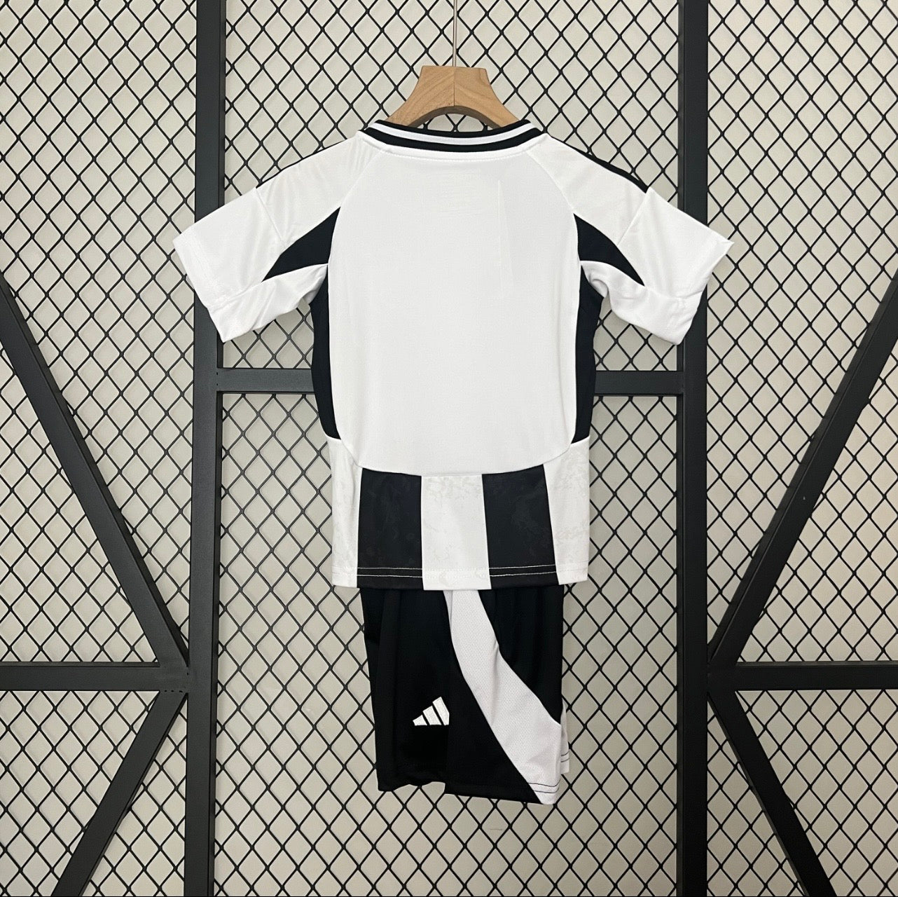 Juventus 24/25 Thuistenue Kids
