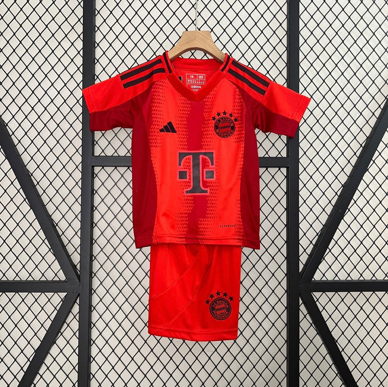 Bayern Munchen 24/25 Thuistenue Kids