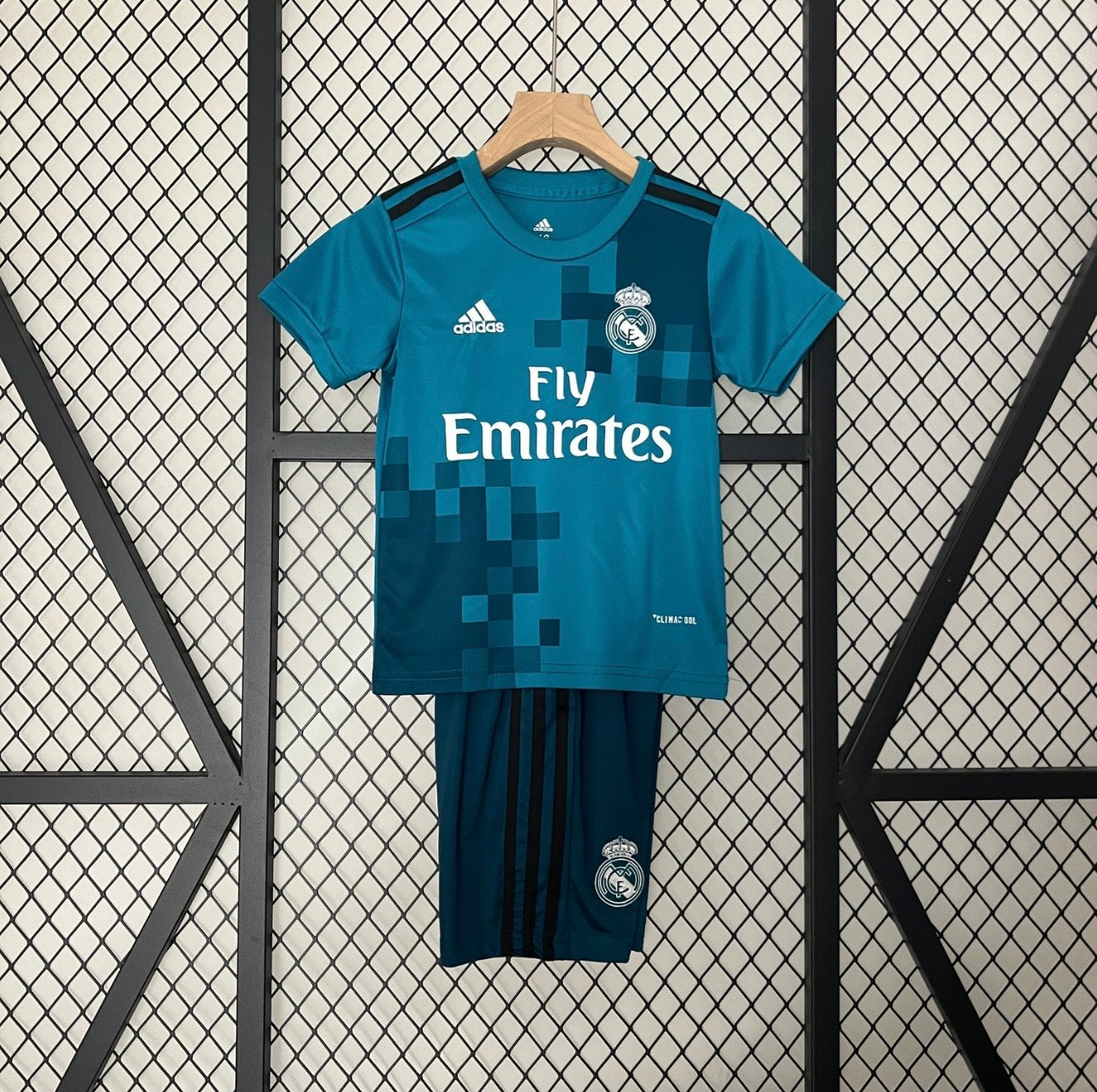 Real Madrid 17/18 Uittenue Kids